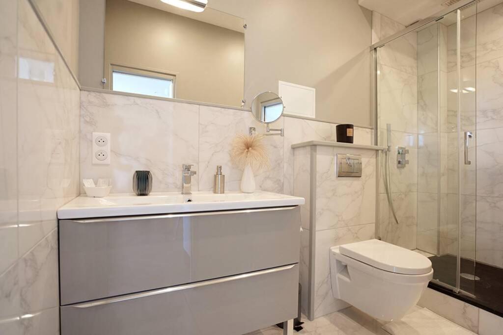 V' Haussmannien Appartement *